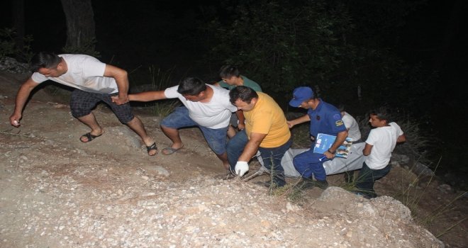 Yayla Dönüşü Dereye Uçtular: 1 Ölü, 3 Yaralı