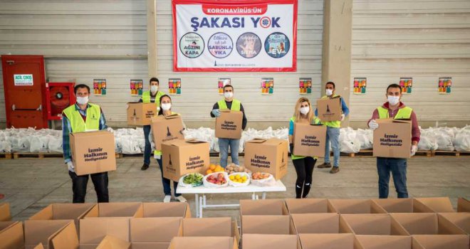 İzmir Büyükşehir Belediyesi’nden “Biz Varız” gönüllülerine teşekkür buluşması